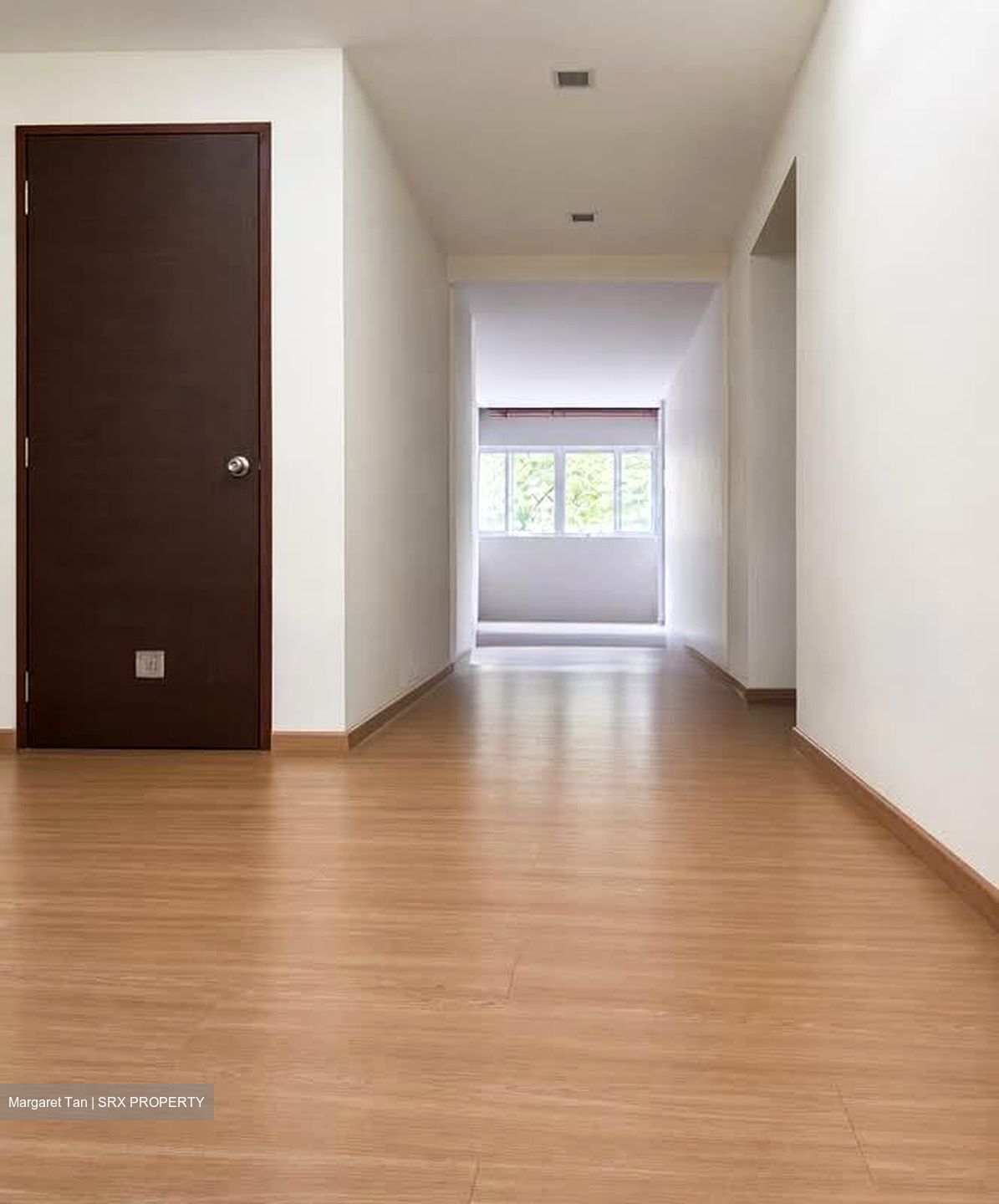 Hougang Avenue 3 (D19), Shop House #579061001